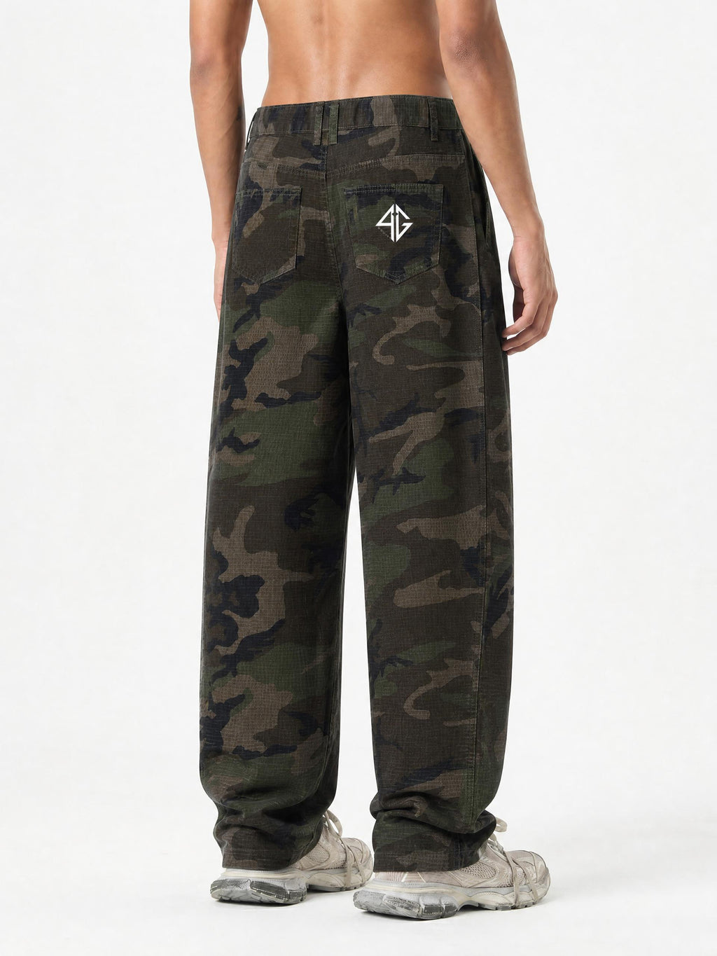 4GVIN Men’s Camo Barrel Leg Pants